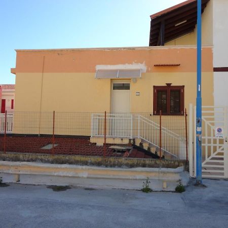Baciati Dal Sole Apartment Porto Empedocle Luaran gambar
