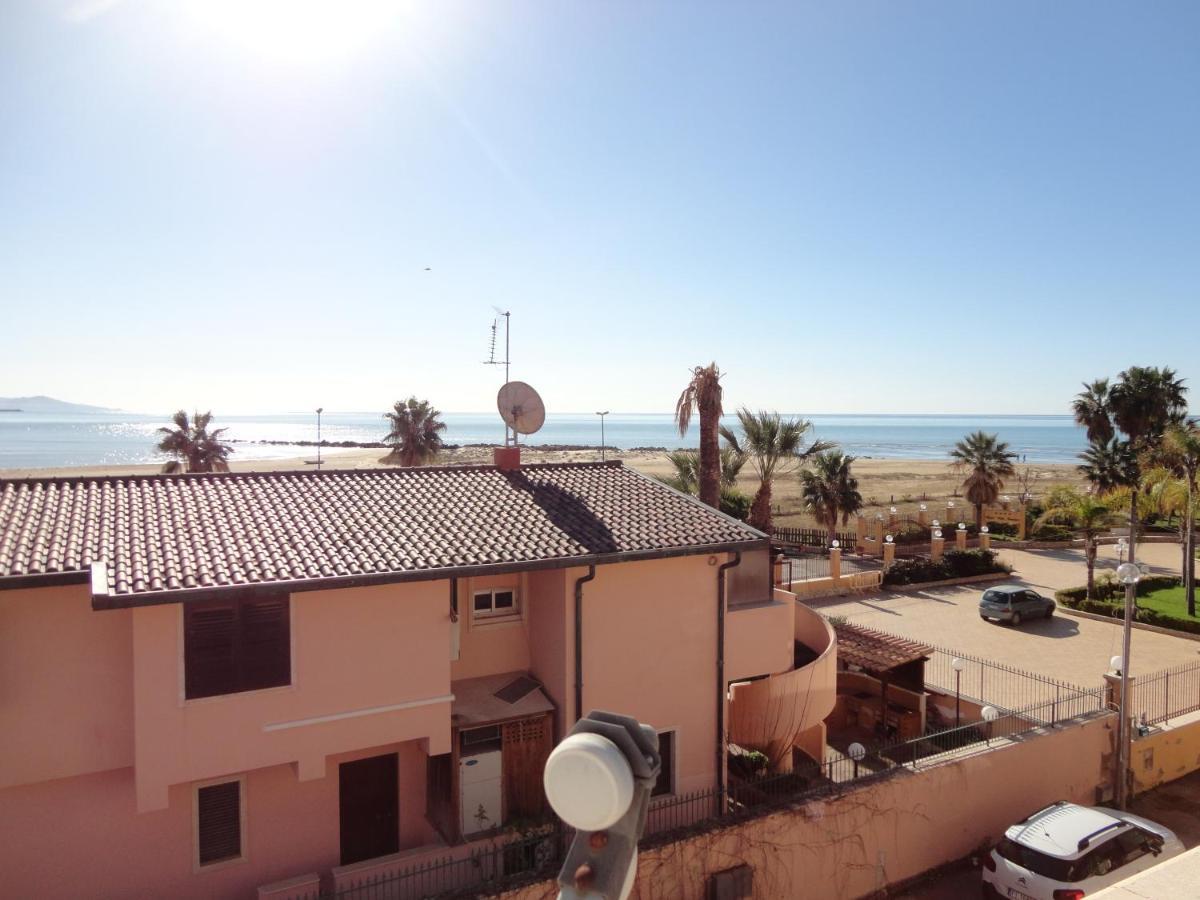 Baciati Dal Sole Apartment Porto Empedocle Luaran gambar